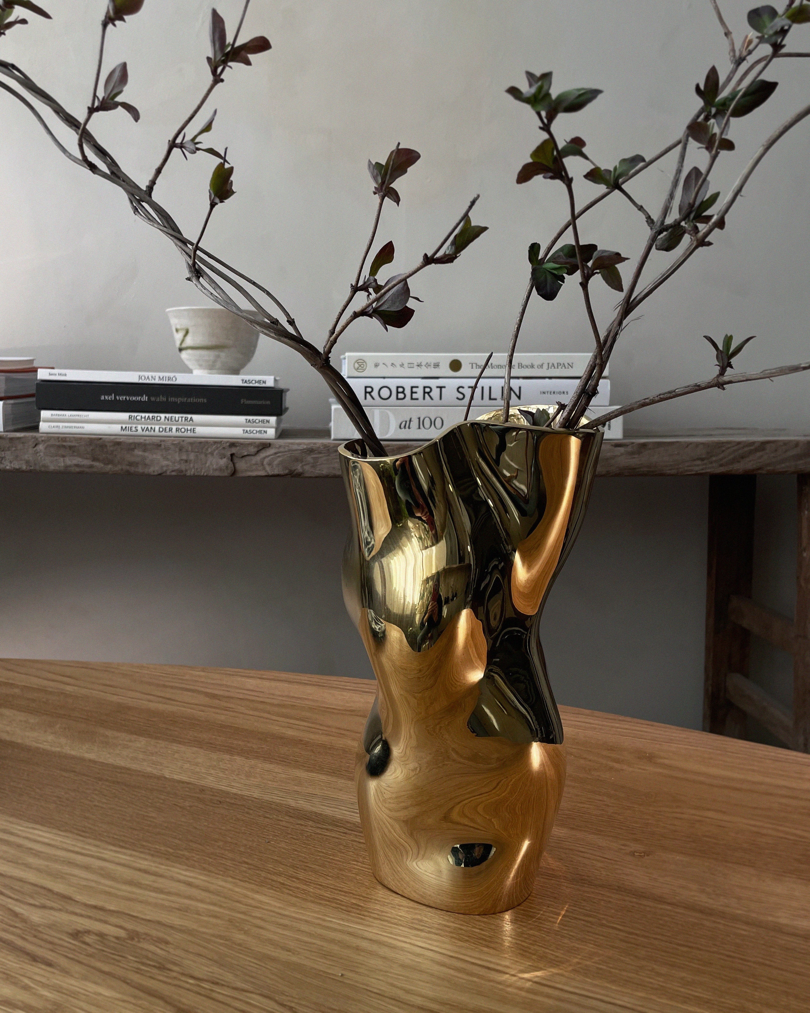 Ostrea 25 vase - Brass